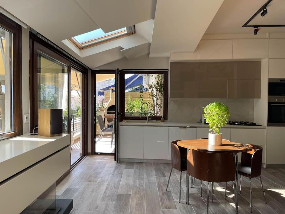 אתונה Acropolis Lux Apartment מראה חיצוני תמונה