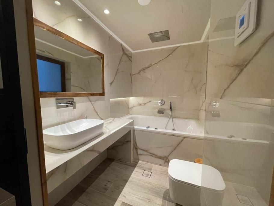 אתונה Acropolis Lux Apartment מראה חיצוני תמונה